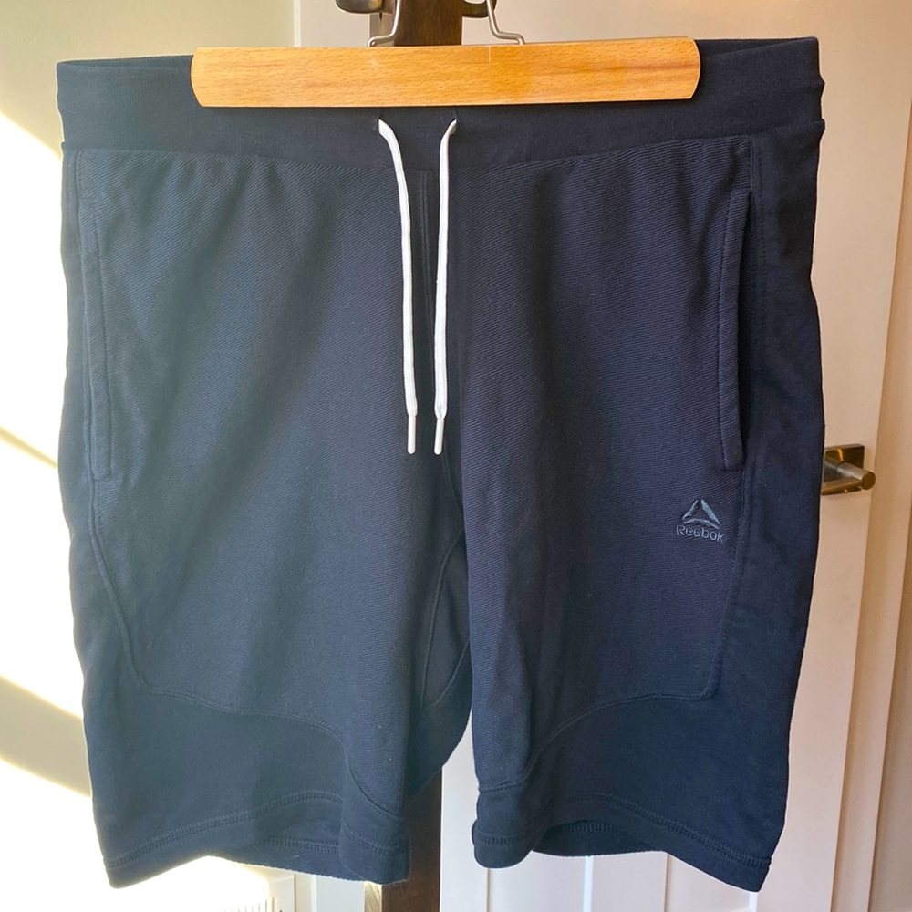 Reebok men’s black cotton shorts -Size Medium